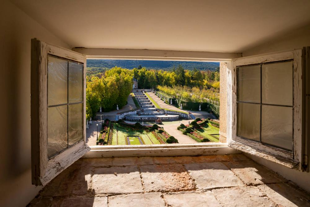 PATRIMONIO NACIONAL Y TURISMO DEL REAL SITIO