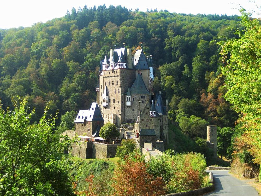 CASTILLO DE ELTZ EN ALEMANIA  / PIXABAY