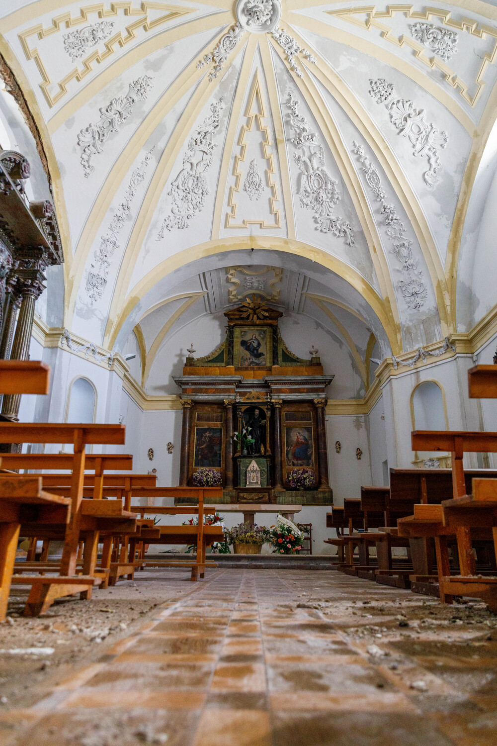 La iglesia de Otones de Benjumea tras el incendio provocado por la caída de un rayo  / @NACHO VALVERDE