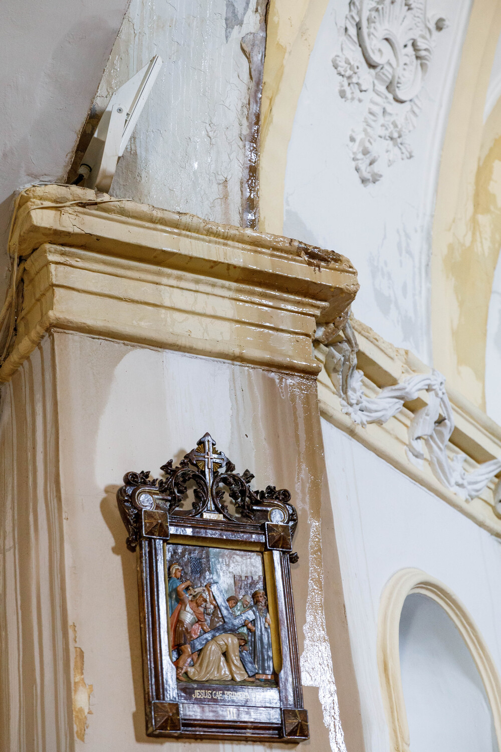 La iglesia de Otones de Benjumea tras el incendio provocado por la caída de un rayo  / @NACHO VALVERDE