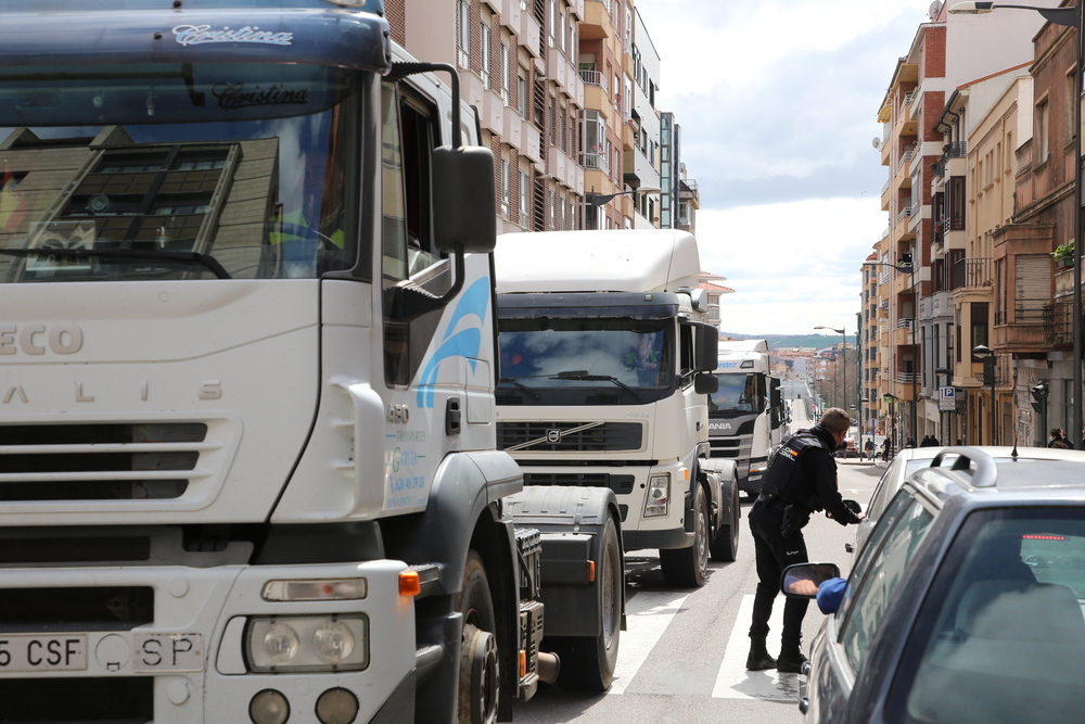 Los mercados centrales capean el paro del transporte | Noticias El Día de  Segovia