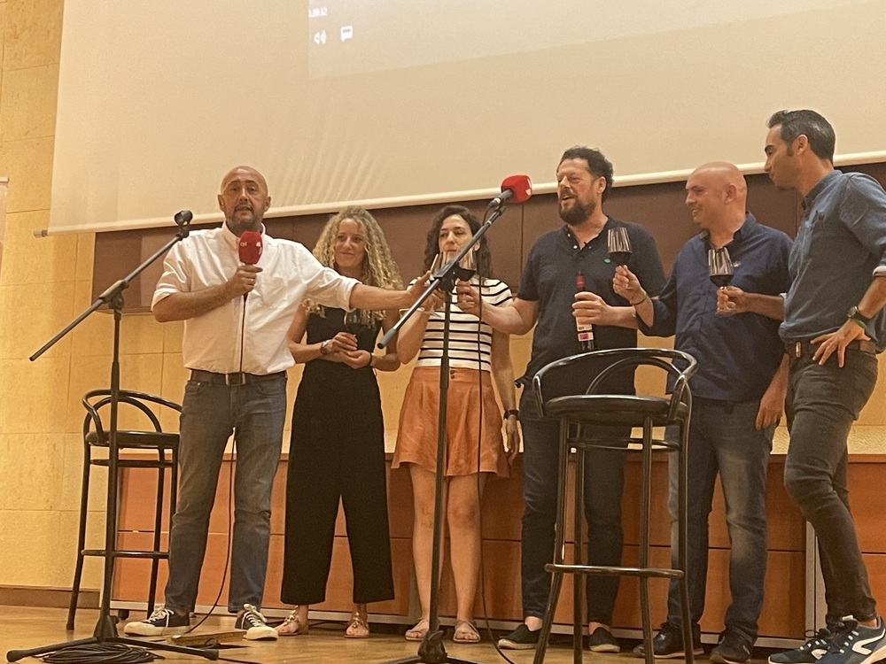 Desde la izquierda, Alberto Guerrero, Verónica González, Mariana Navarro, Eduardo Juárez, Sergio Arribas y Juanjo Fernández