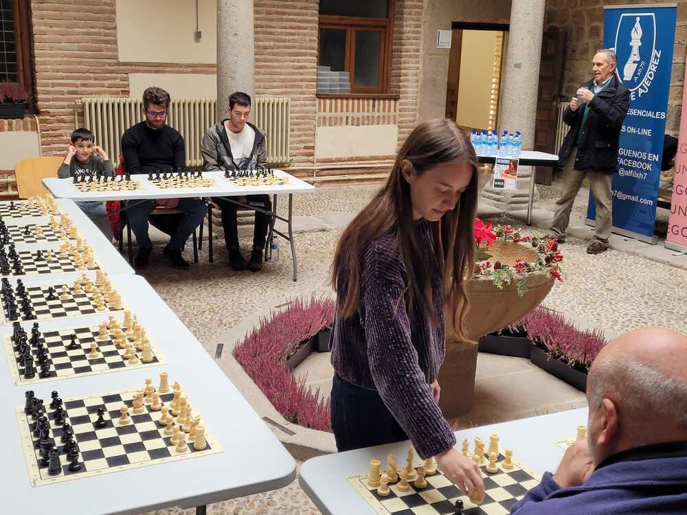 Segovia desafía a la campeona de Castilla y León de ajedrez