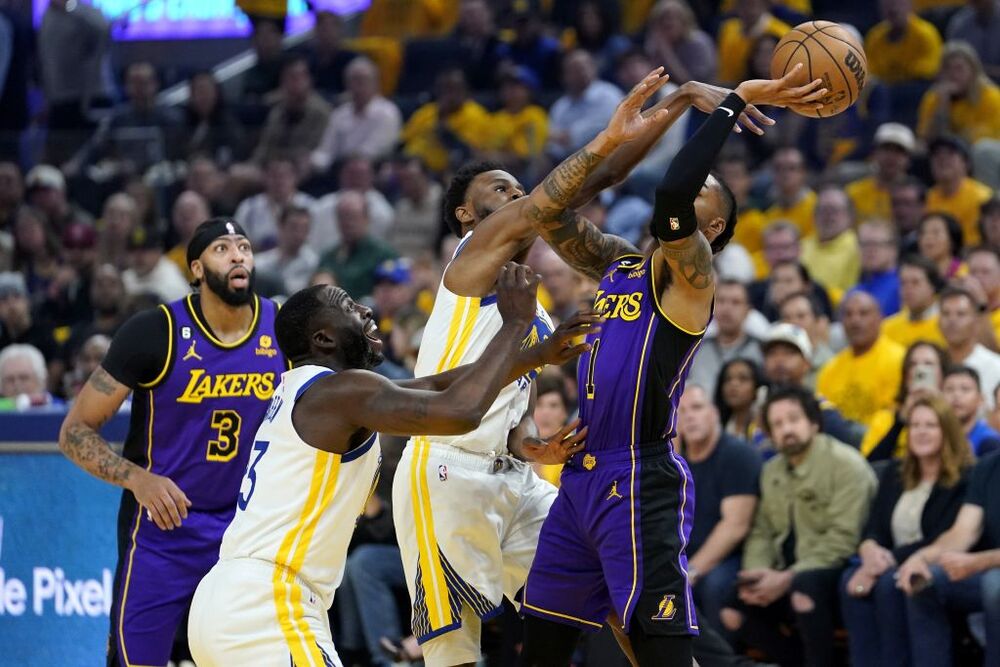 NBA Playoffs - Los Angeles Lakers at Golden State Warriors  / JOHN G. MABANGLO