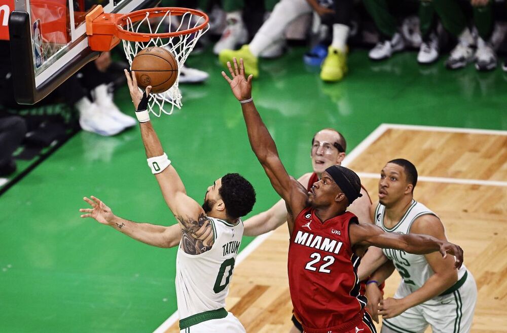 NBA Eastern Conference Finals - Miami Heat at Boston Celtics  / JOHN CETRINO