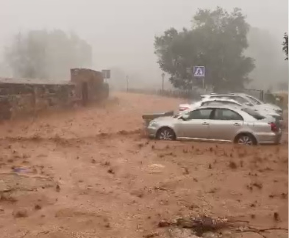 Inundaciones en calles y edificios de Ayllón por una granizada