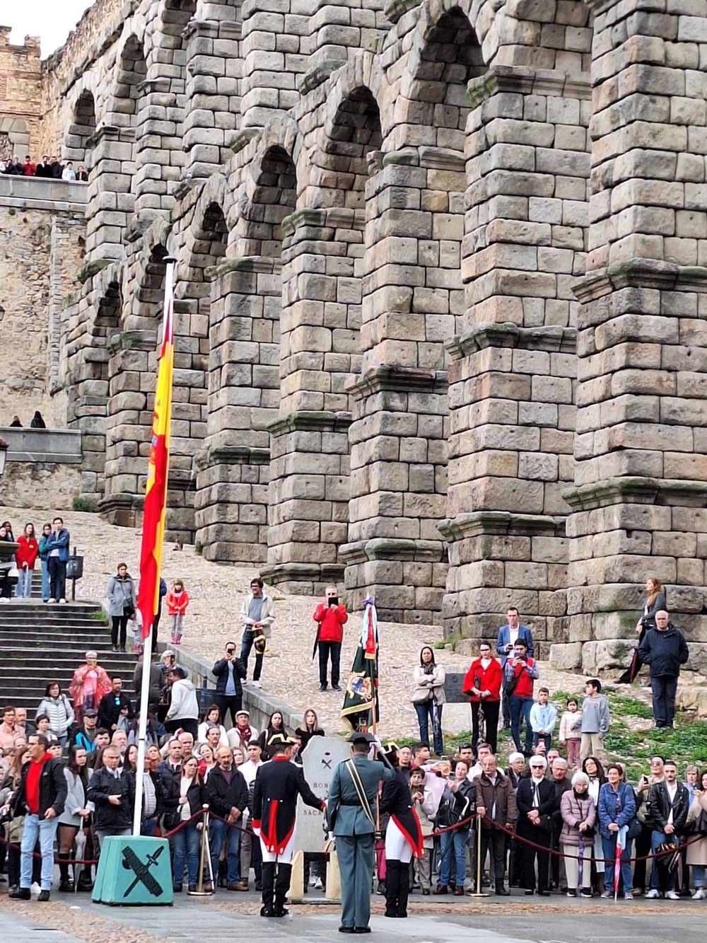 La Guardia Civil celebra su día bajo la lluvia