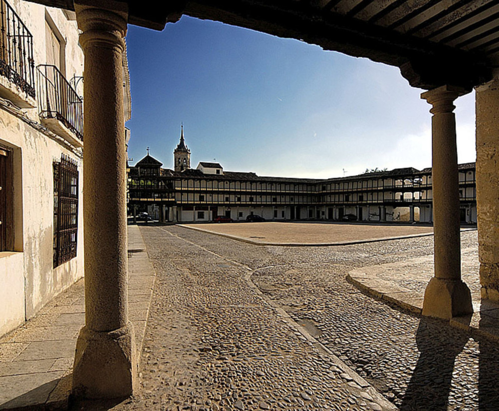 Detalla de la Plaza Mayor de Tembleque. - Foto: © Turismo de Castilla La Mancha 