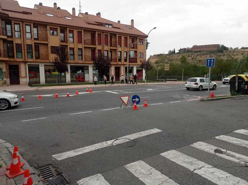 La avería se ha producido en un grupo de semáforos de Vía Roma la tarde de este lunes. 