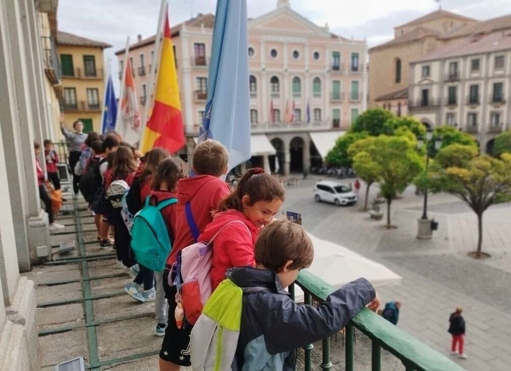 251 niños celebran la Semana Europea de la Democracia Local