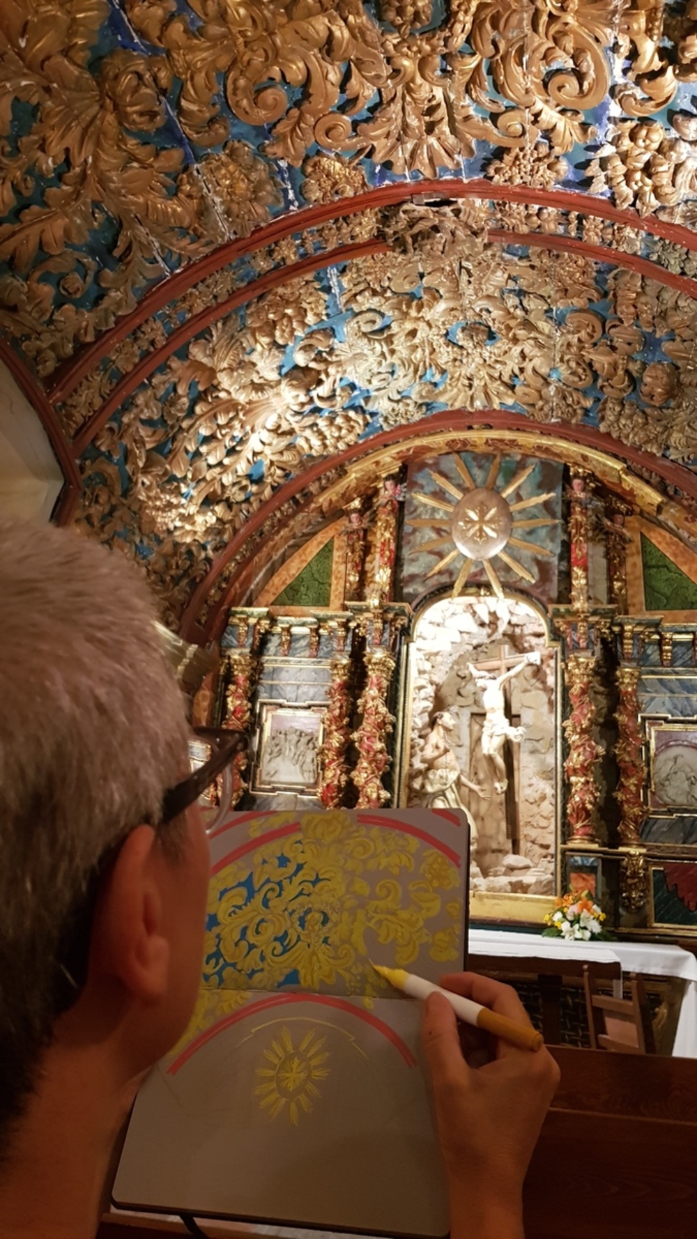 Pintando en la Cueva de Santo Domingo de Guzmán. 