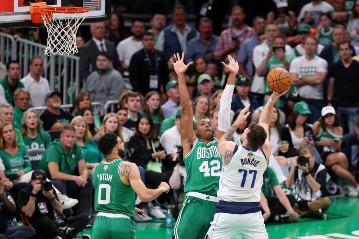 NBA: Finals-Dallas Mavericks at Boston Celtics  / PETER CASEY