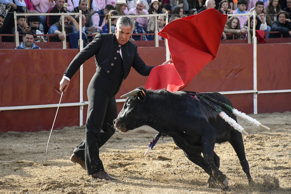 Festival en La Lastrilla por San Isidro Labrador  / PABLO MARTÍN /EFE