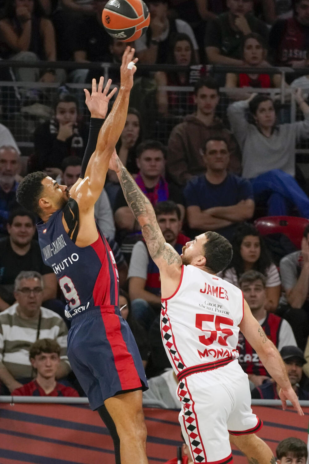 El Baskonia se desinfla en el Buesa Arena

