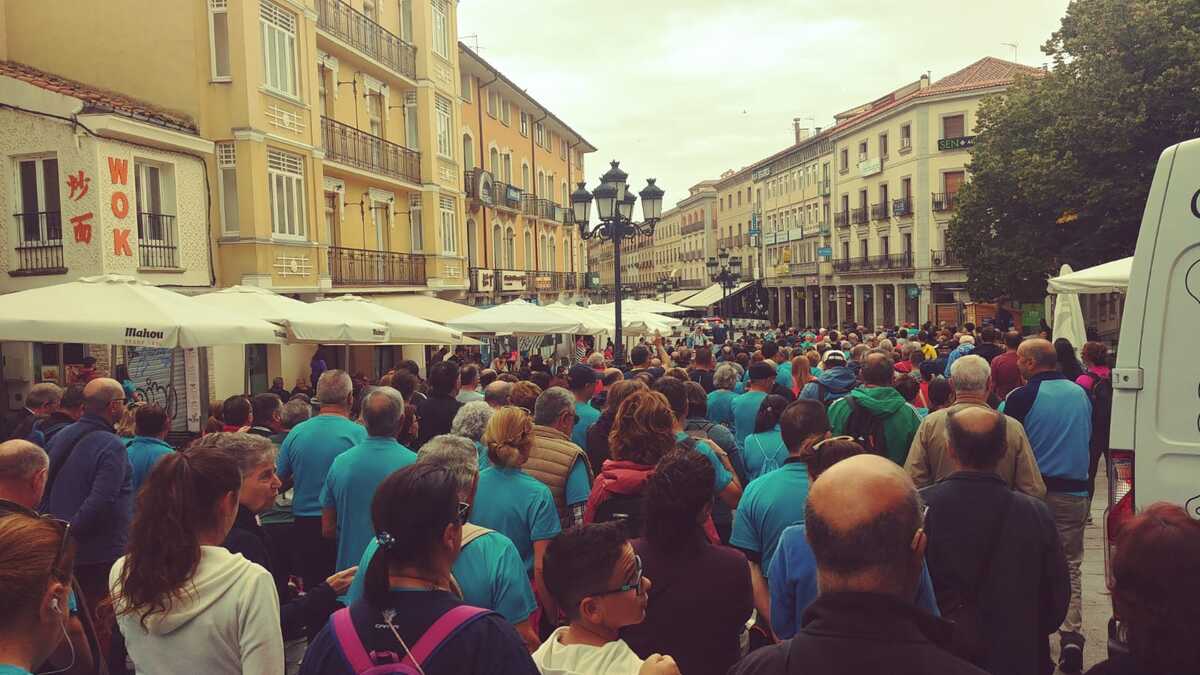 Varios momentos de la marcha.  / M.G./ G. AYUSO