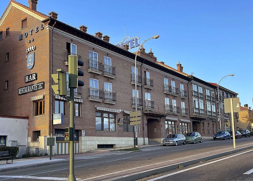 Uno de los principales recursos de Accem en Segovia es este antiguo hotel de la capital para alojar a solicitantes de protección internacional en una primera fase.