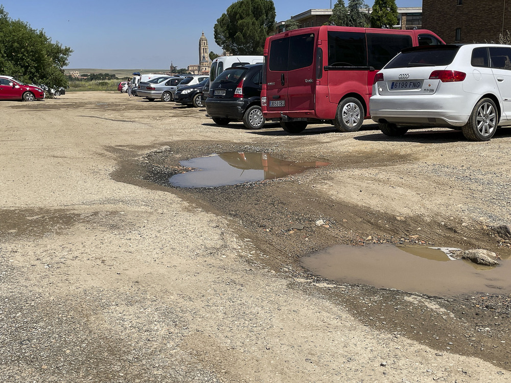 Distintos puntos del paraje de Las Lastras son utilizados desde hace décadas como aparcamiento espontáneo. 