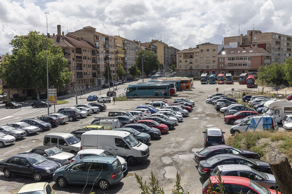 Aparcamiento del velódromo, en el centro de la ciudad, junto al paseo de Ezequiel González.