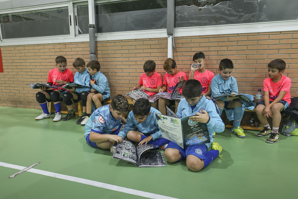 El club de Segovia que agota los cromos de sus jugadores