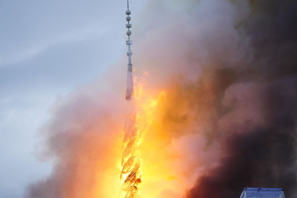 Fire hits historical Stock Exchange building in Copenhagen