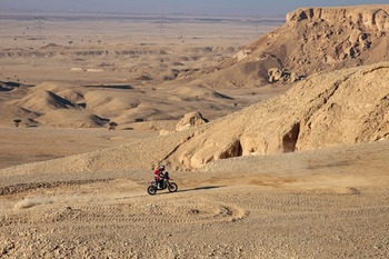 Schareina lo confía todo al 'Empty Quarter'