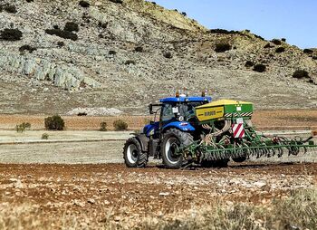 La renta agraria se hunde un 16% en 2022, hasta 2.685 millones