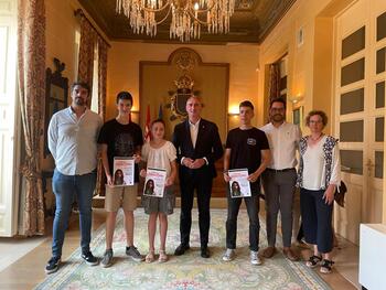 Entrega de los premios del concurso por el Día de los Bosques