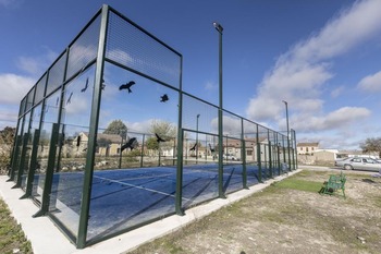 Despedida en Segovia por jugar al pádel estando de baja