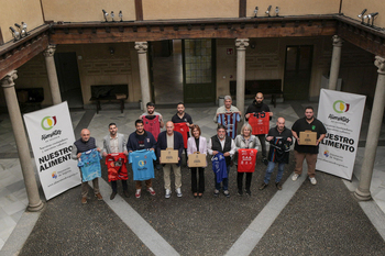 Quince clubes llevan el logo de Alimentos de Segovia