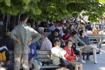 La población de Castilla y León sube en 3.168 personas