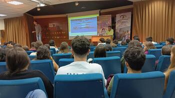 Una conferencia sobre motivación abre el curso en el Claret