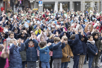 Fotos de la felicitación navideña del Claret a Segovia