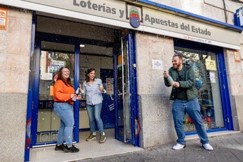 Una lotera ayllonesa lleva el cuarto premio a su pueblo