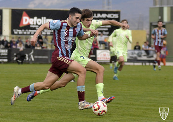 La Segoviana y el Barça B empatan en un duelo vibrante