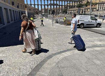 Nadie sabe cuántos turistas hay en Segovia