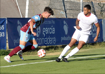 La Segoviana cae en el clásico de pretemporada ante el Ávila