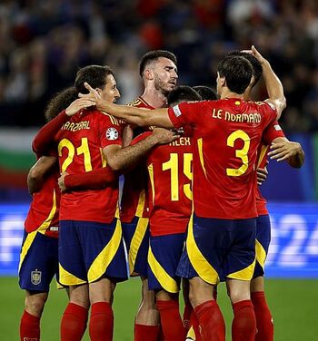 La prensa transalpina se rinde al buen juego de la Roja