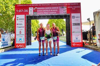 Amanda García, campeona de España juvenil de triatlón