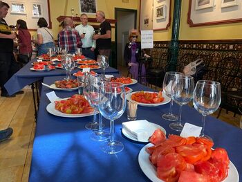 El bar Santana acoge la IV Cata de tomates de la provincia