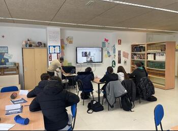 Tres centros educativos se acercan al Dakar