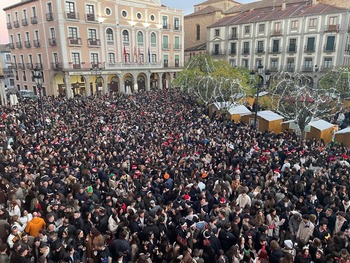 Segovia se entrega a la fiesta en la Tardebuena