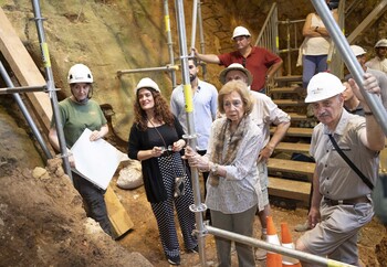 La reina Sofía visita por novena vez Atapuerca