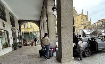 Segovia llenará hoteles y restaurantes en Semana Santa