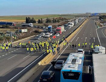 La Junta apoya a los agricultores en otra jornada de marchas