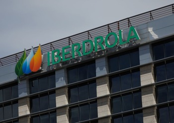 Iberdrola se refuerza como la eléctrica cabecera de Amazon