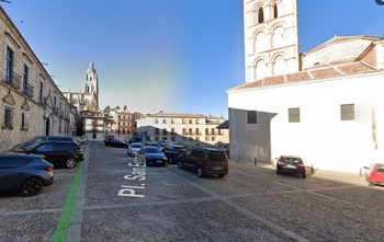 Una avería obliga a cortar el agua en la plaza de San Esteban