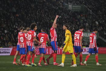 El Atlético de Madrid golea en Elche para meterse en cuartos