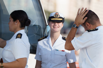 La princesa Leonor atraca en Tenerife a bordo del 'Elcano'